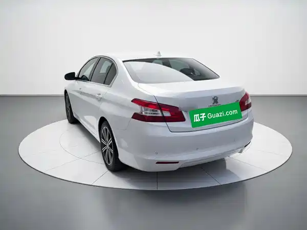 Peugeot 408 2015