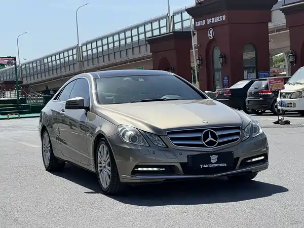 Mercedes-Benz E-Class 2011