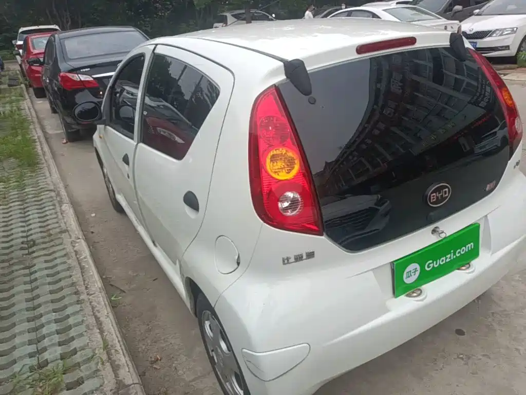 BYD F0 2015