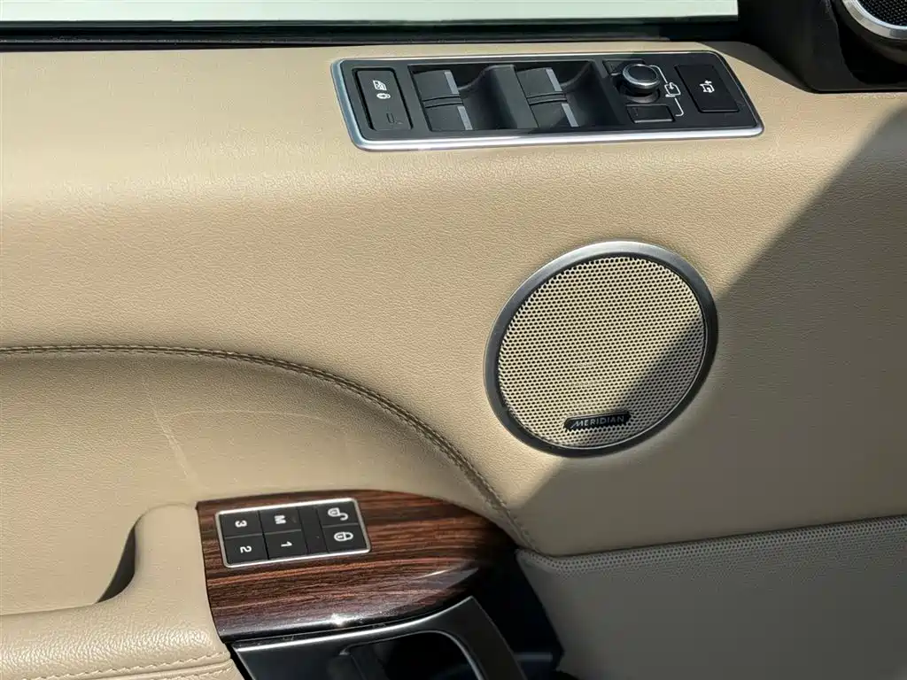 Land Rover Range Rover 2017 — фото 15