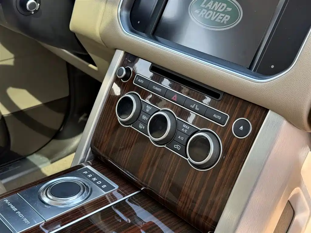 Land Rover Range Rover 2017 — фото 21
