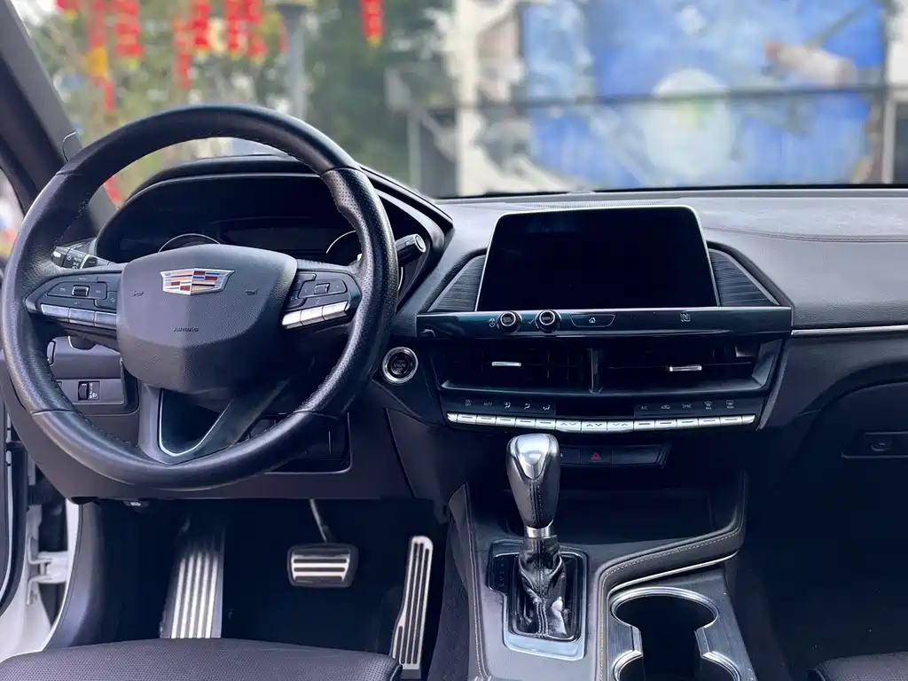 Cadillac CT4 2021 — фото 17