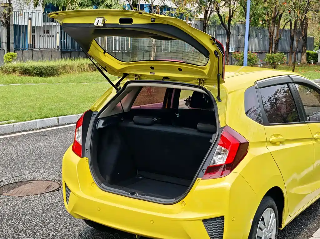 Honda Fit 2016 — фото 13