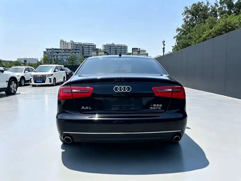 Audi A6L 2012