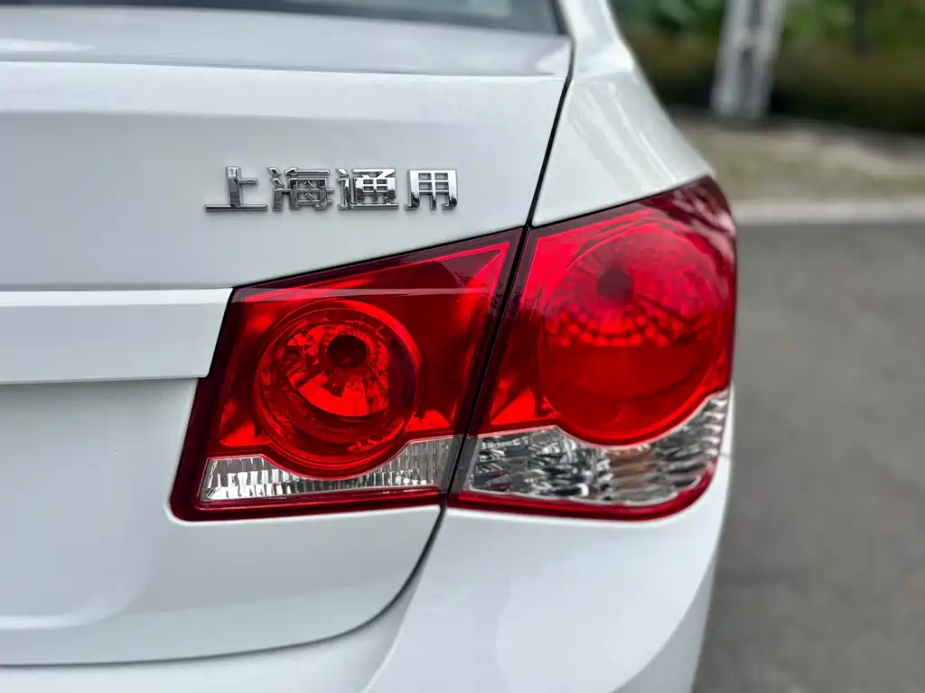 Chevrolet Cruze 2014 — фото 13