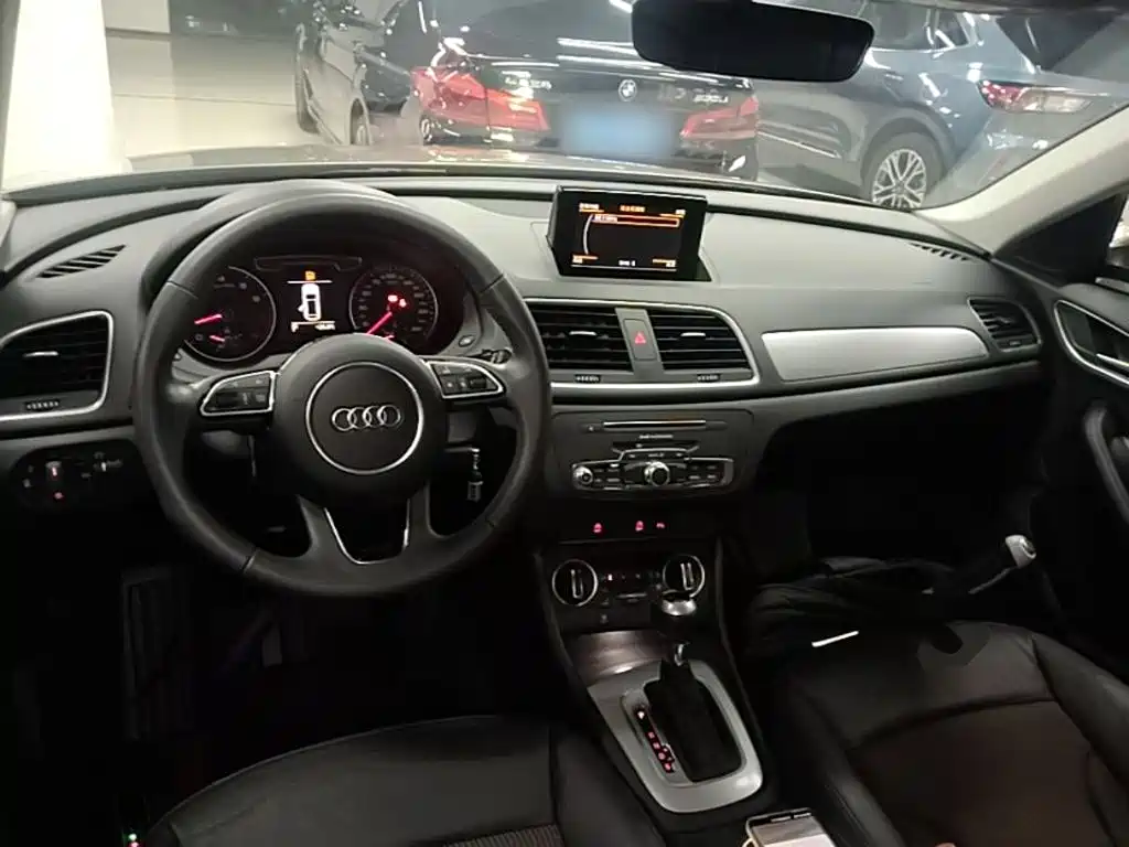 Audi Q3 2018 — фото 10