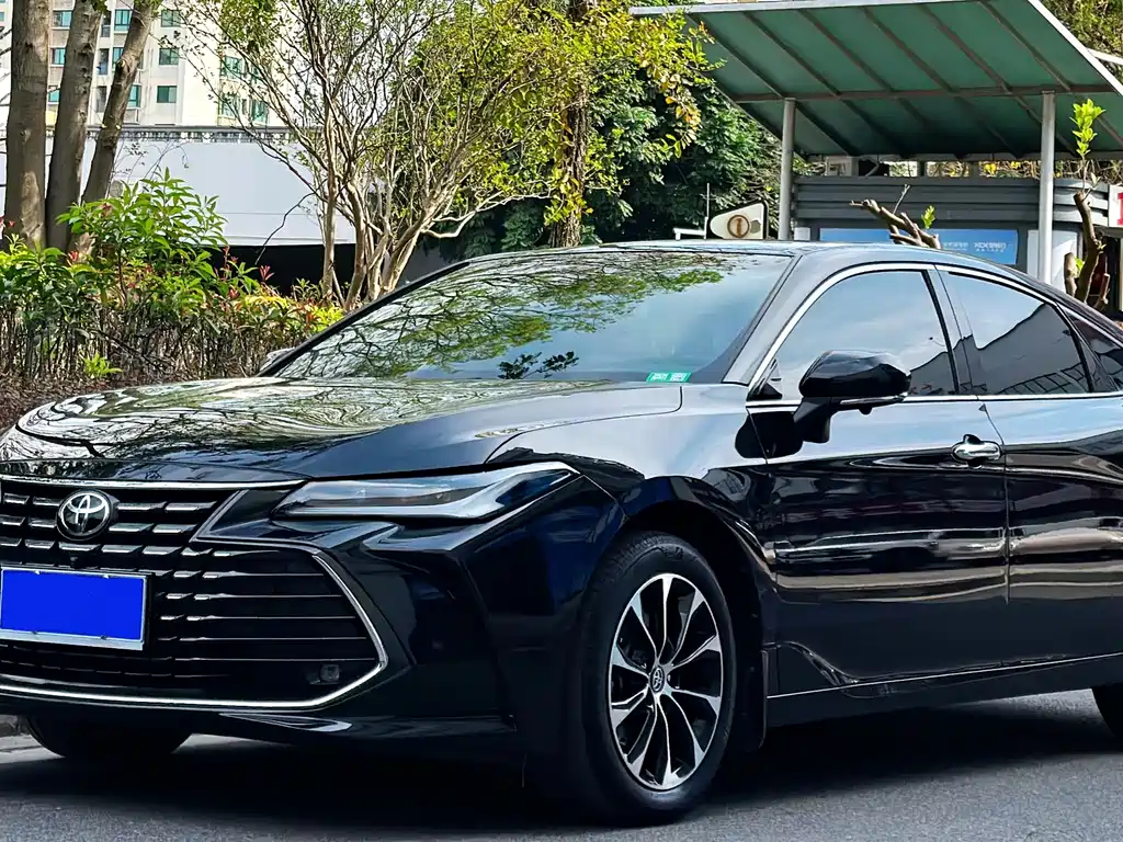 Toyota Avalon 2022 — фото 3