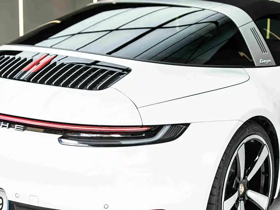 Porsche 911 2024 — фото 8