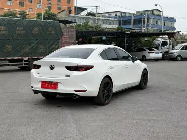 Mazda 3 Axela 2020