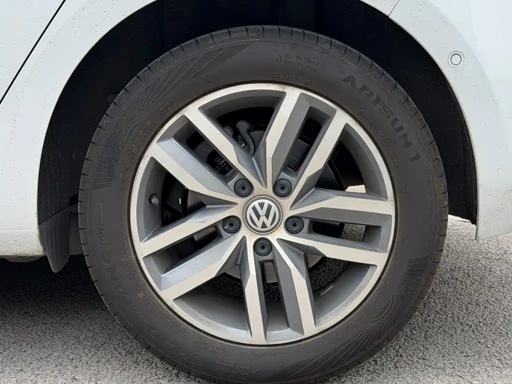 Volkswagen Golf 2017 — фото 8
