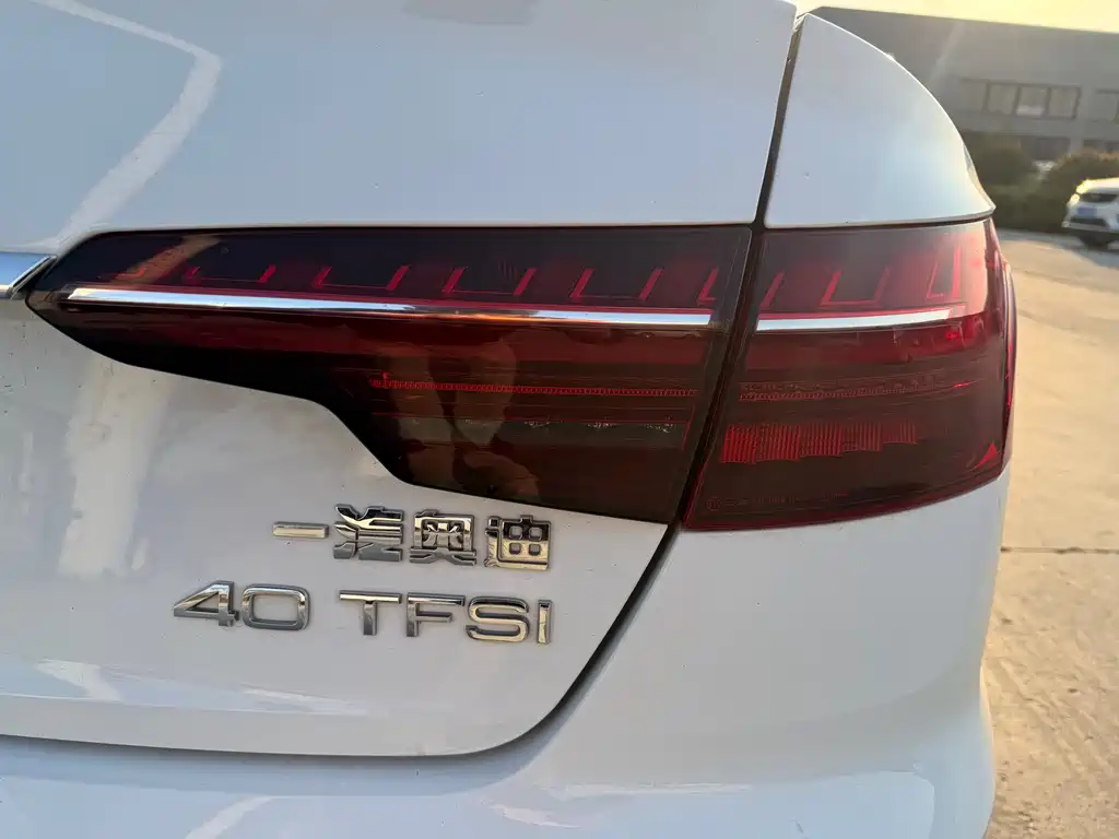 Audi A4L 2023 — фото 20