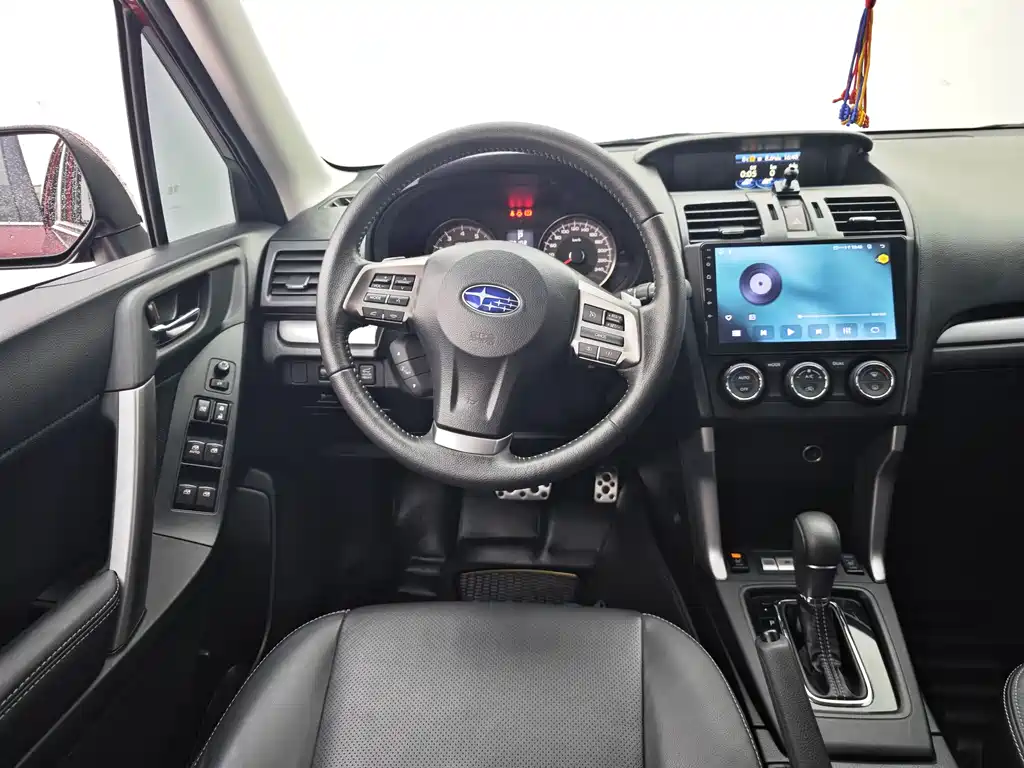Subaru Forester 2015 — фото 18
