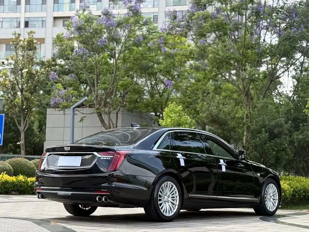 Cadillac CT6 2022 — фото 7