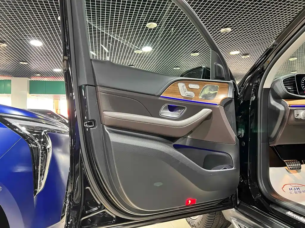 Mercedes-Benz GLS 2023 — фото 12
