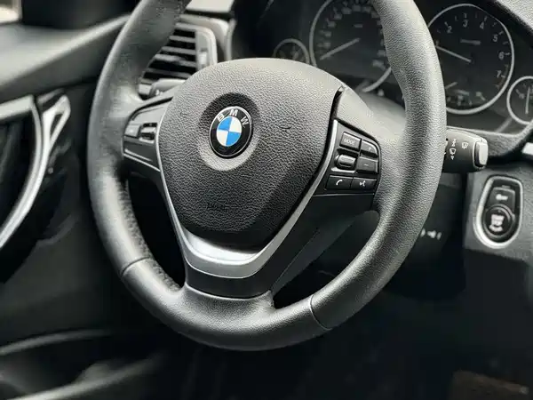 BMW 3 Series 2017