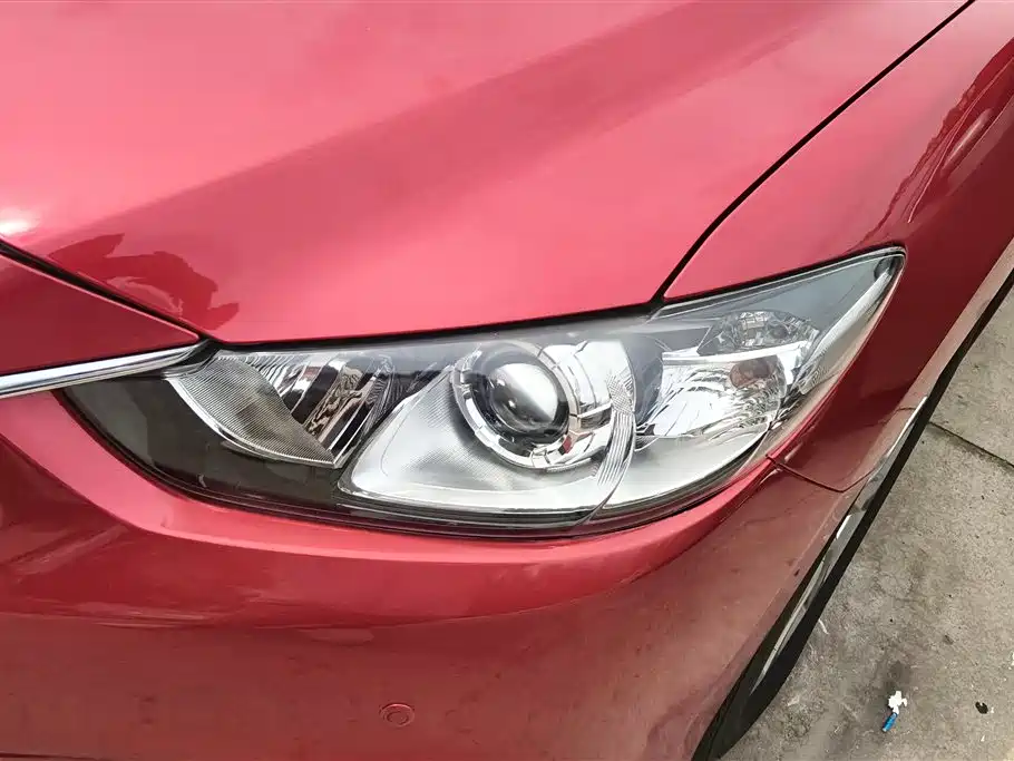 Mazda Atenza 2015