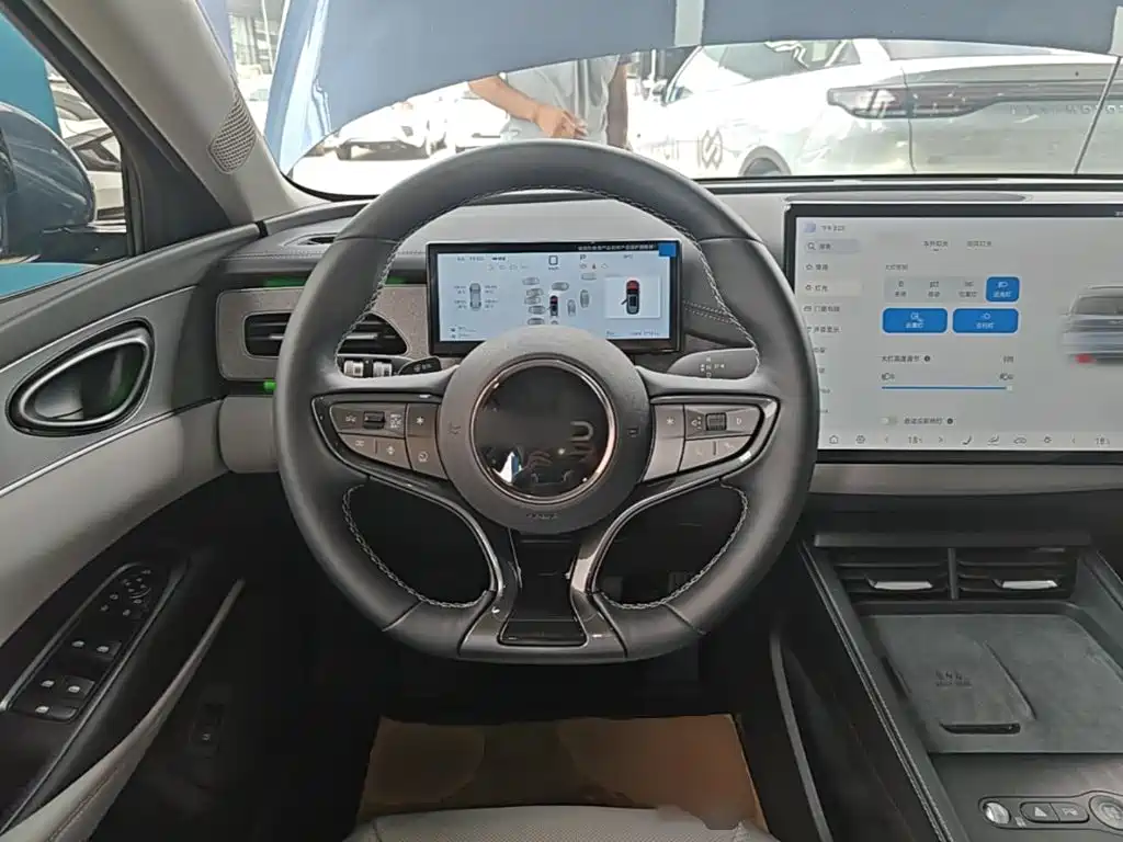 BYD Seal 06 DM-i Travel Edition 2025 — фото 11