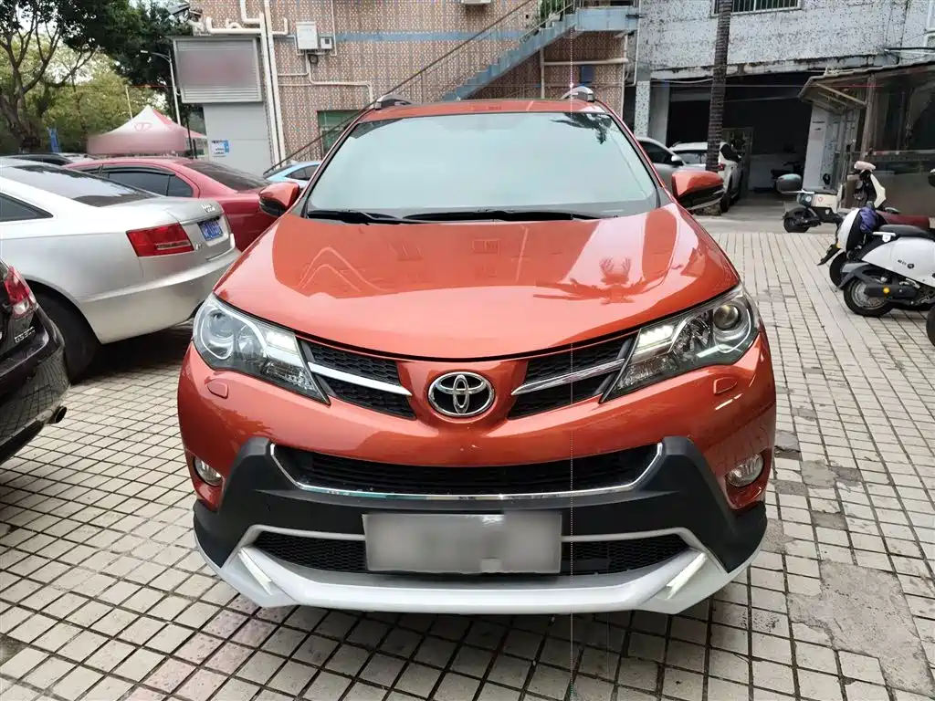 Toyota RAV4 2014 — фото 20