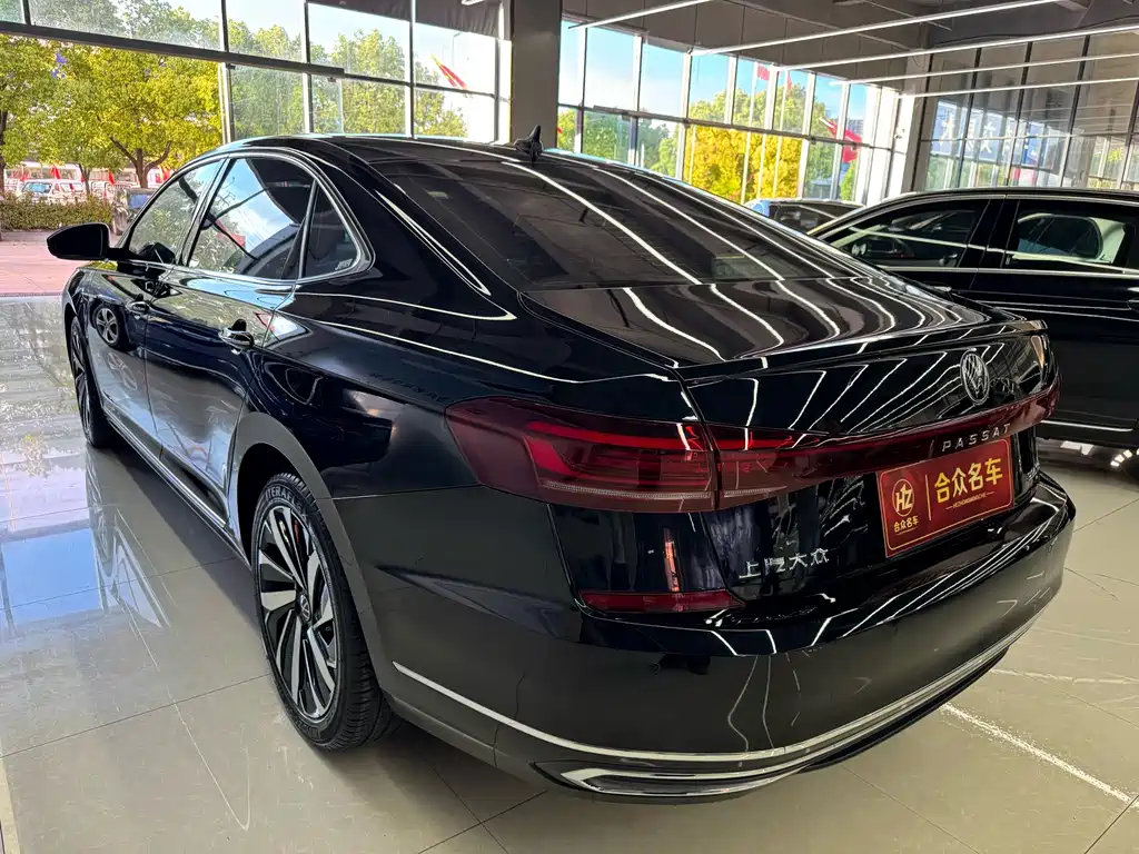 Volkswagen Passat 2024