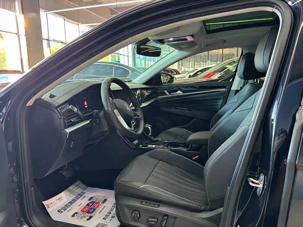 Volkswagen Passat 2024