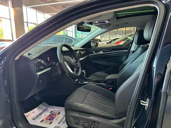 Volkswagen Passat 2024
