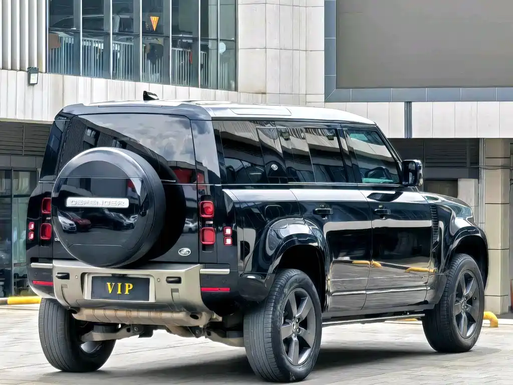 Land Rover Defender 2022 — фото 5