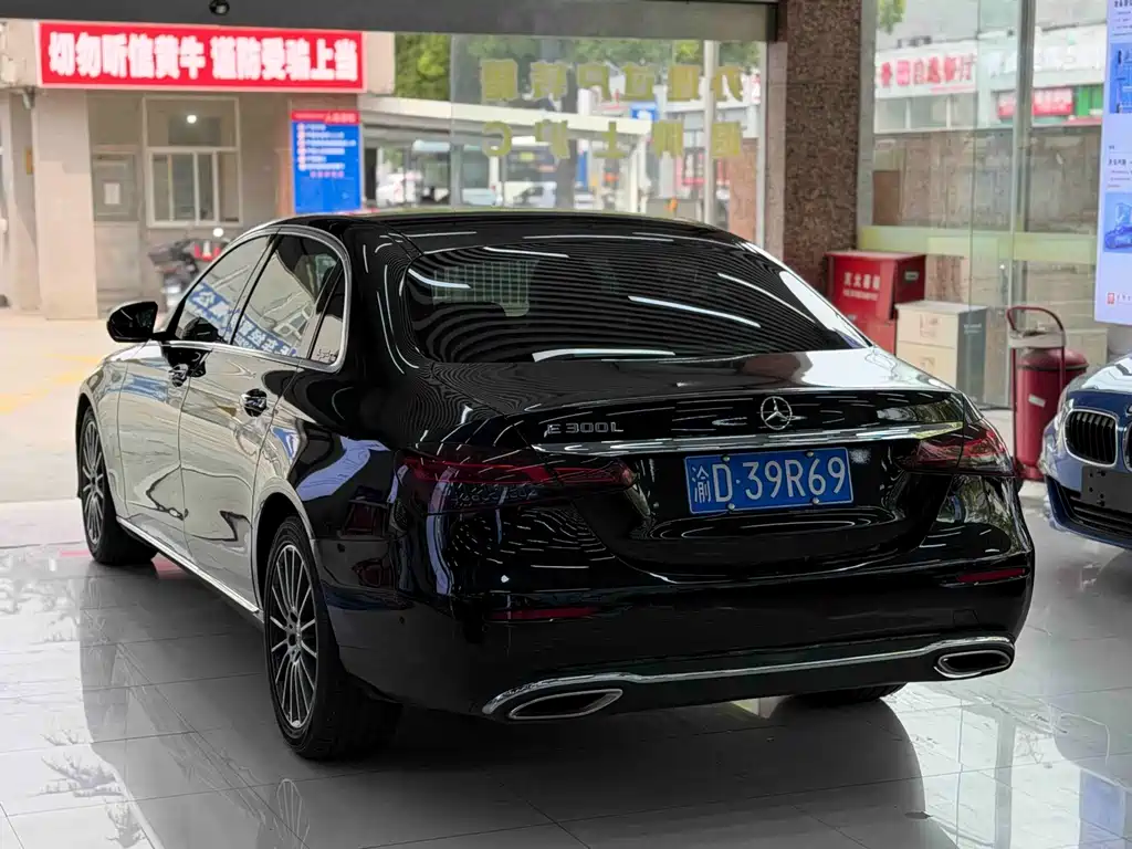Mercedes-Benz E-Class 2021