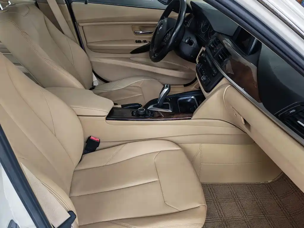 BMW 3 Series 2013 — фото 10