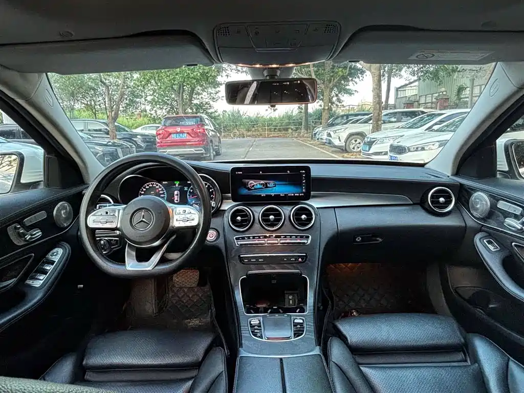 Mercedes-Benz C-Class 2020 — фото 8