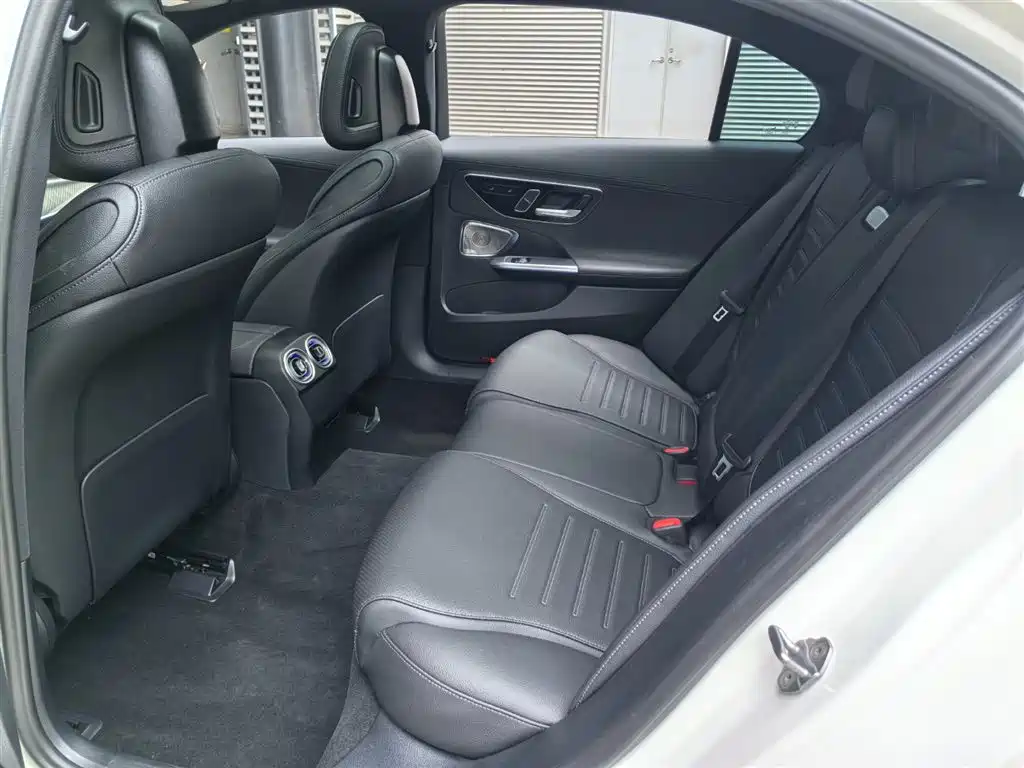 Mercedes-Benz C-Class 2022