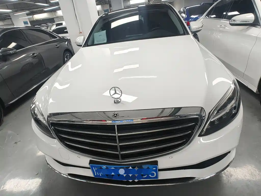 Mercedes-Benz C-Class 2021