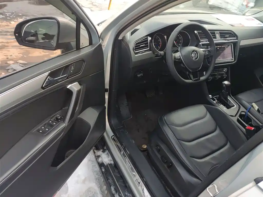 Volkswagen Tiguan L 2019 — фото 13