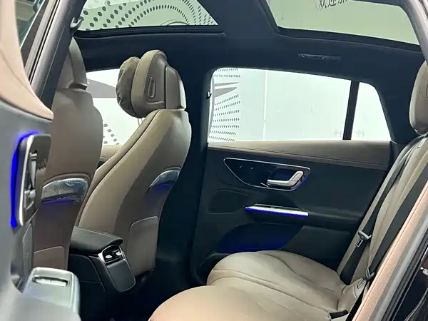 Mercedes-Benz EQE 2025