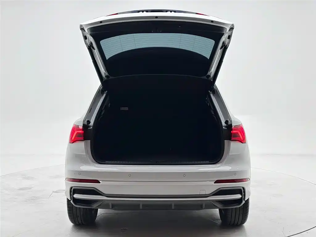 Audi Q3 2021