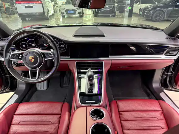 Porsche Panamera 2018