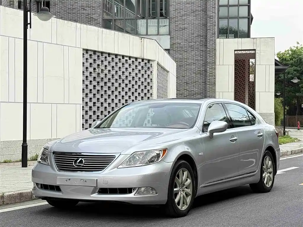 Lexus LS 2008 — фото 2