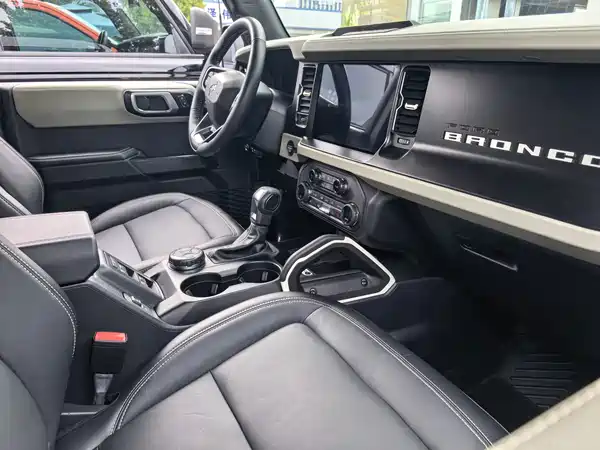 Ford Bronco 2024