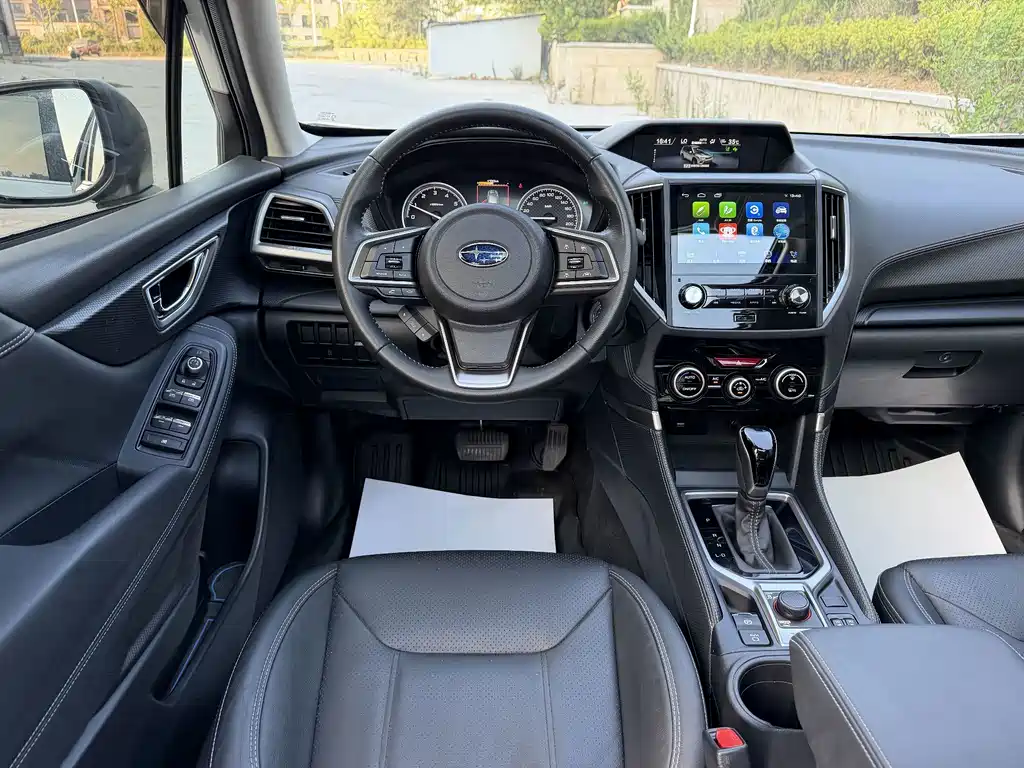 Subaru Forester 2019 — фото 10