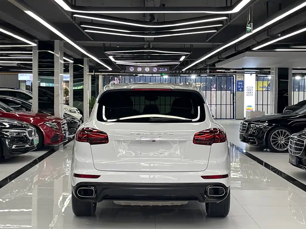 Porsche Cayenne 2016 — фото 54