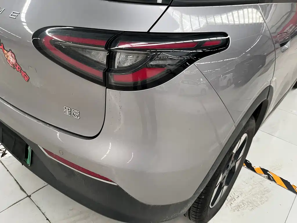 Geely Galaxy Starwish 2025 — фото 17