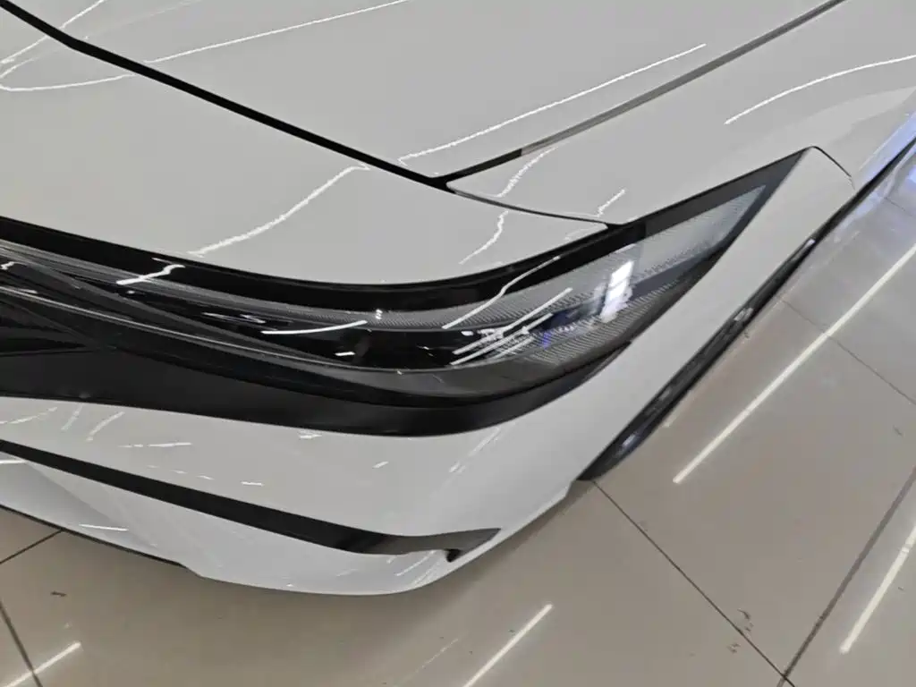 Hyundai Elantra 2024 — фото 24