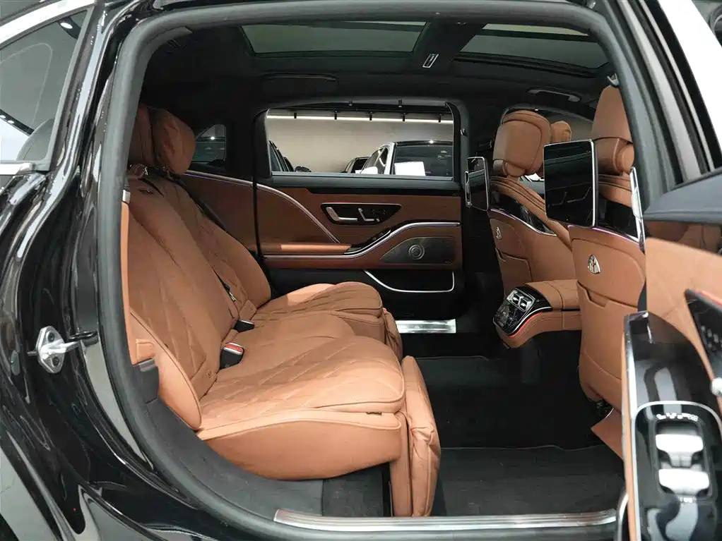 Mercedes-Benz Maybach S-Class 2023 — фото 14