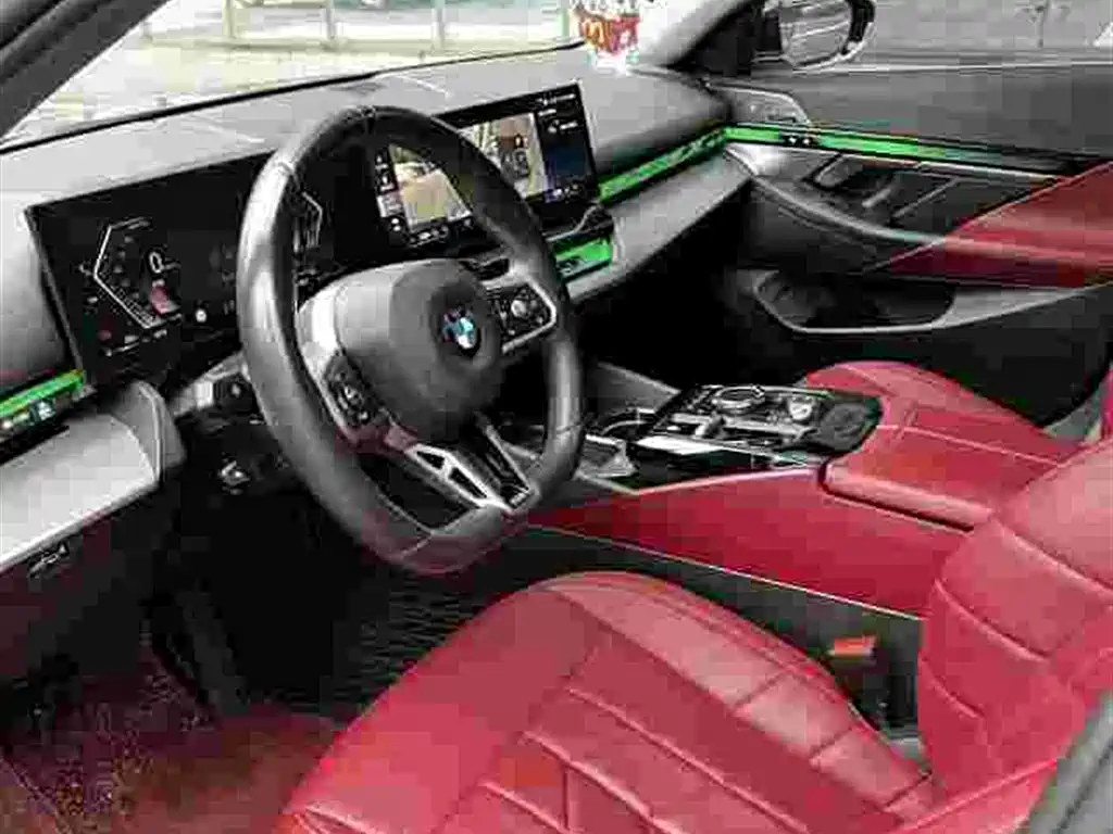 BMW 5 Series 2024 — фото 6