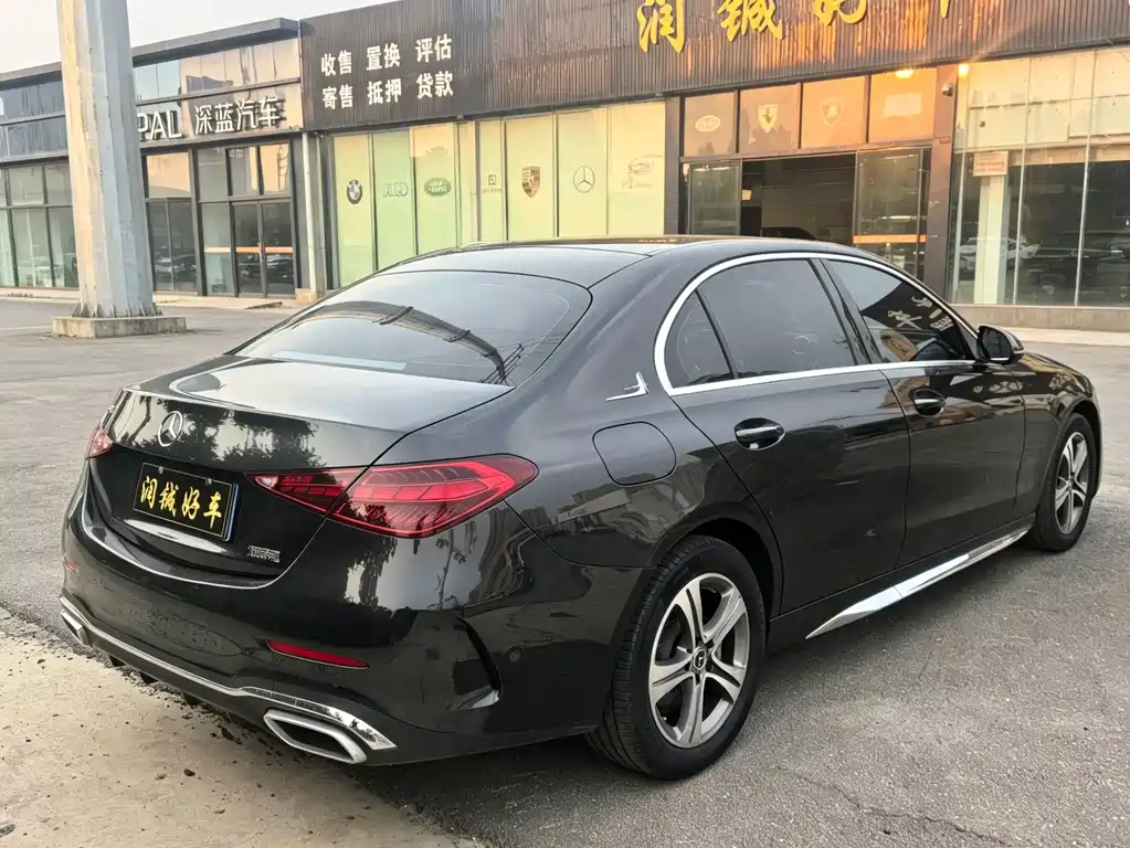 Mercedes-Benz C-Class 2022