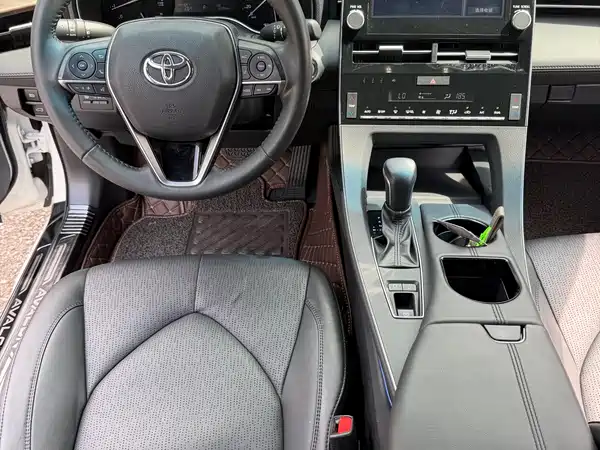 Toyota Avalon 2020