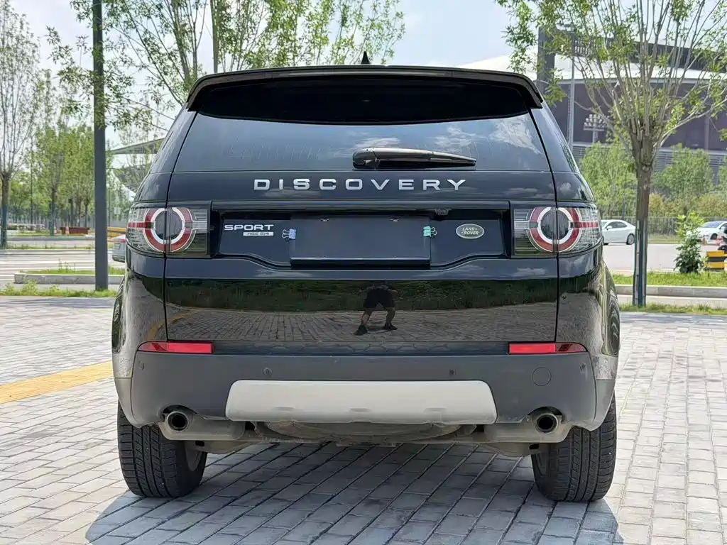 Land Rover Discovery Sport 2017 — фото 8