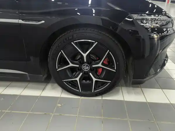 BYD Han 2024