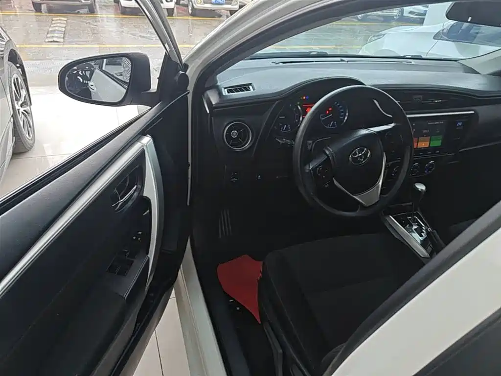 Toyota Corolla 2019 — фото 16