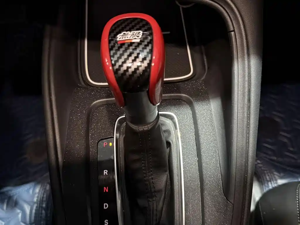 Honda Vezel 2023 — фото 12