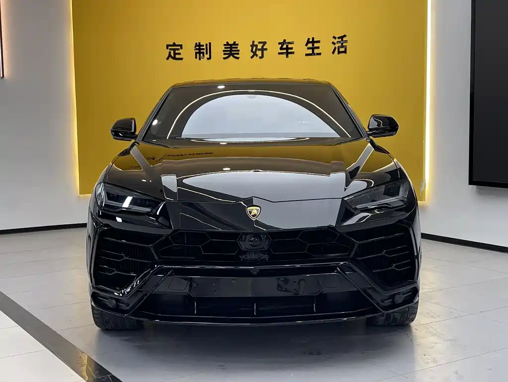Lamborghini Urus 2023 — фото 2